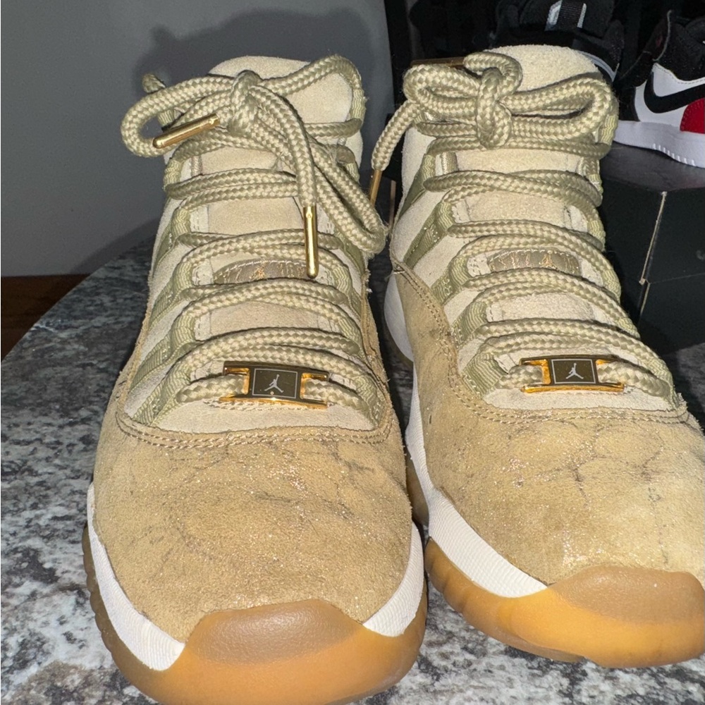 Air Jordan Retro 11 ‘Neutral Olive’